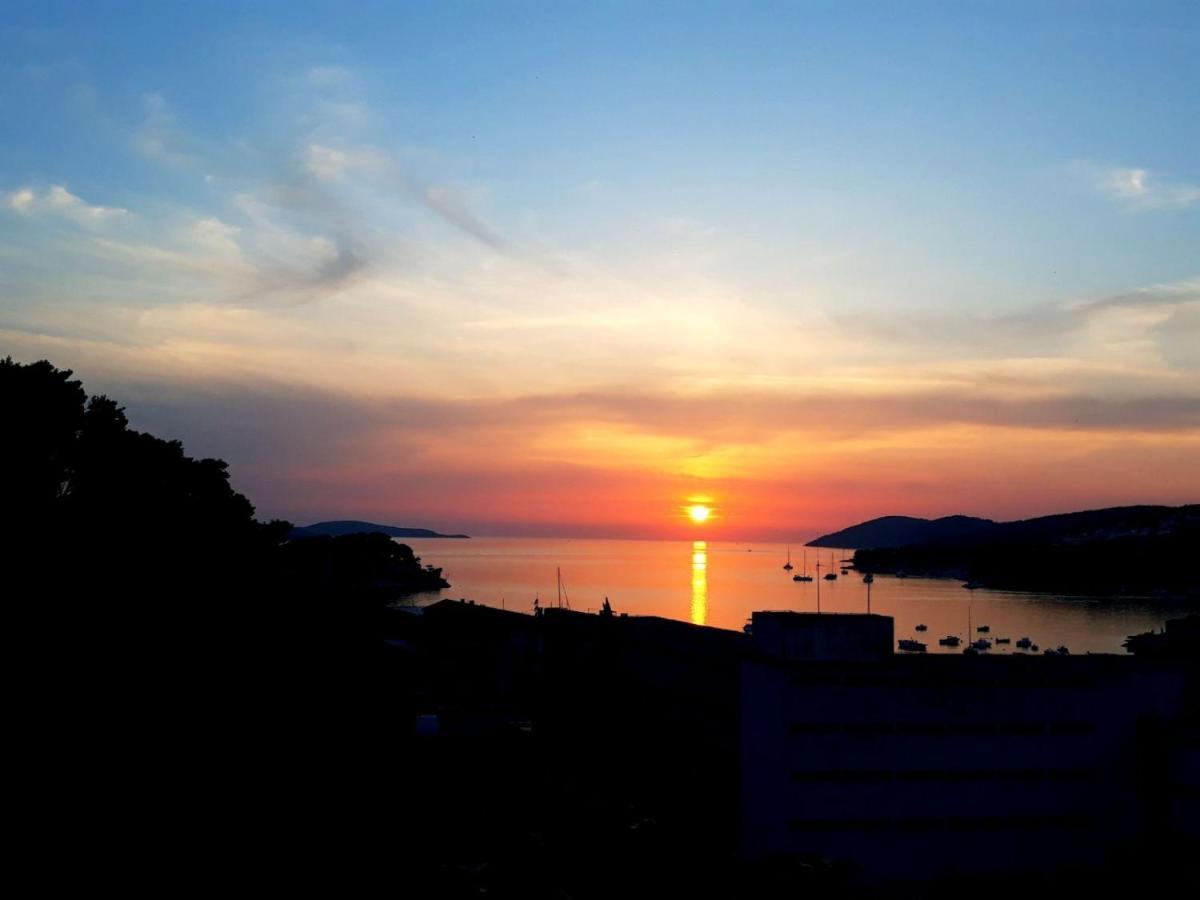 Hostel Kapa Hvar Town Exterior photo