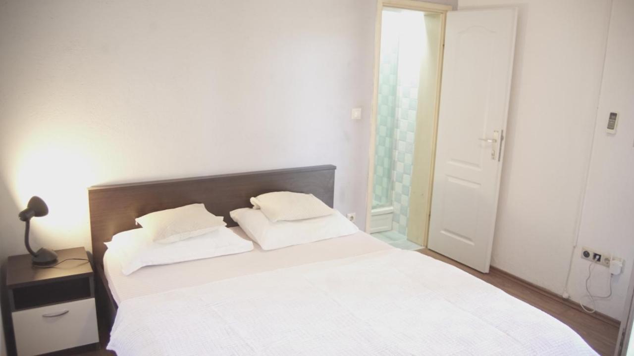 Hostel Kapa Hvar Town Exterior photo